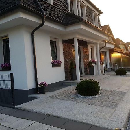 K40 Gerasdorf bei Wien Exterior foto